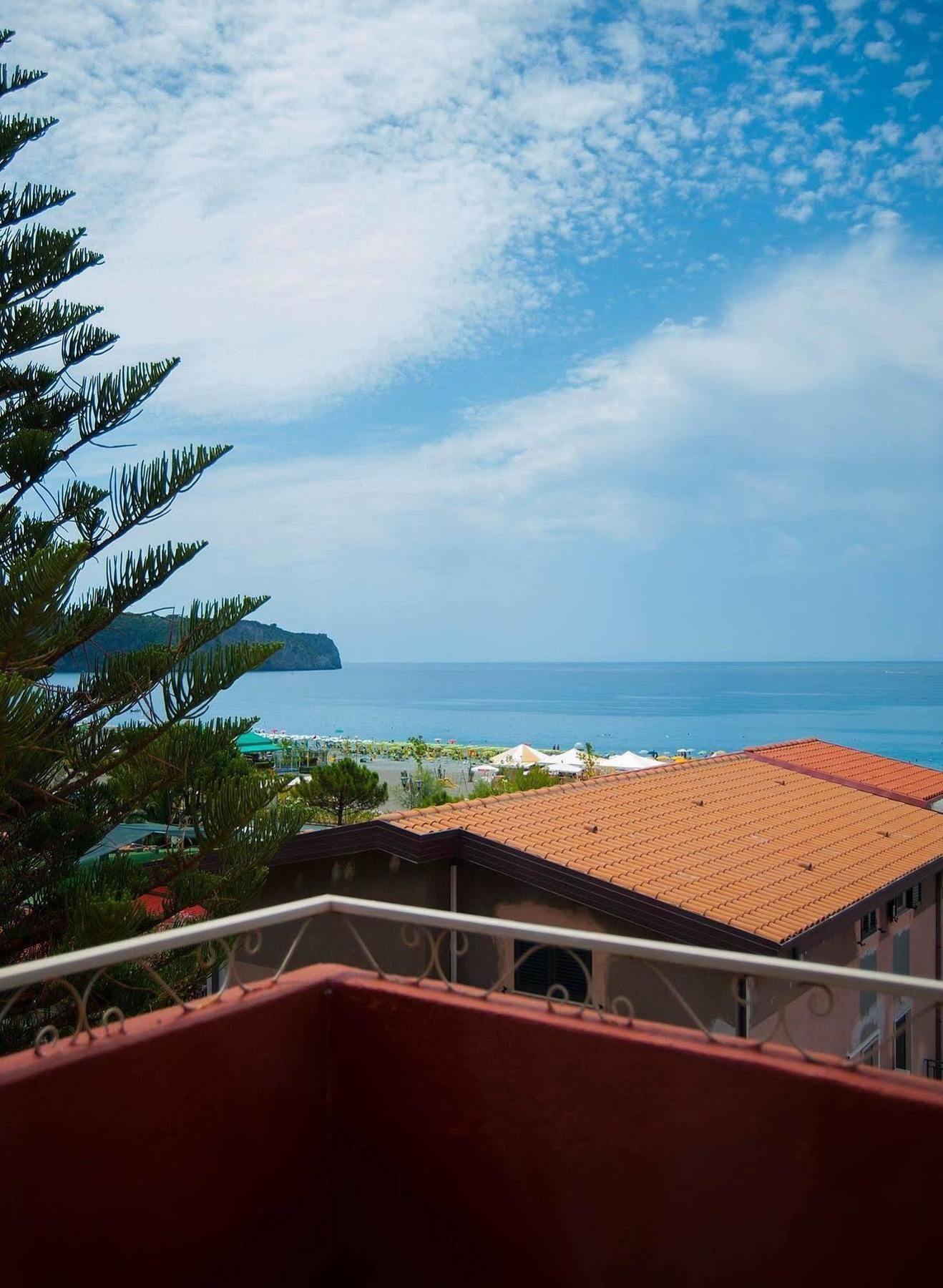 Hotel Calabria Praia a Mare Exterior photo